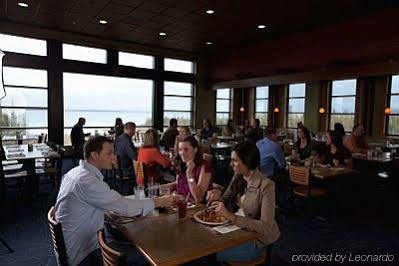 Kewadin St. Ignace Hotel Evergreen Shores Екстер'єр фото